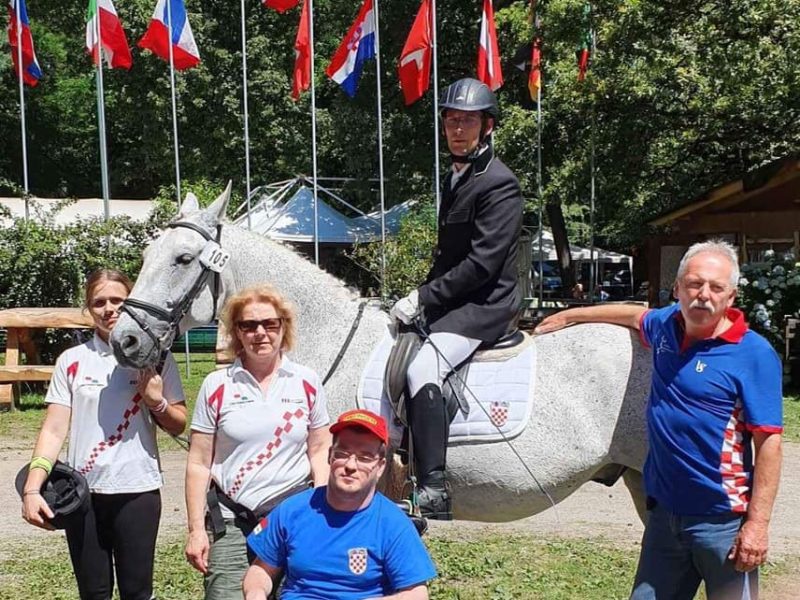 Skola jahanja za osobe s invaliditetom